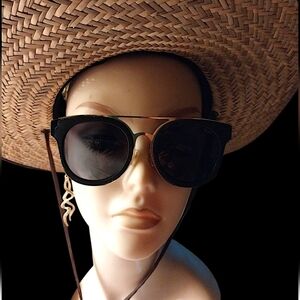 Quay Australia Black Round Sunglasses with Gold Double Bridge